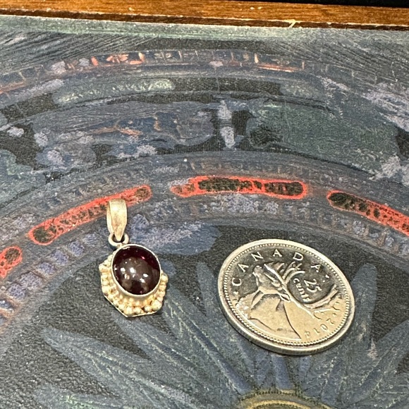 DARK purple cabuchon style 925 silver pendant - Picture 9 of 10